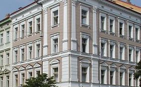 Machova