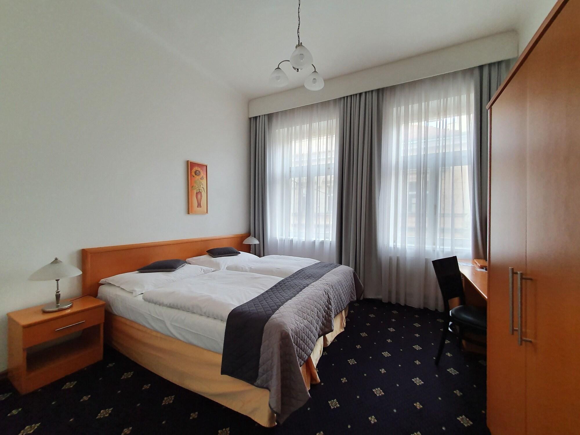 Machova Hotel Prága Kültér fotó