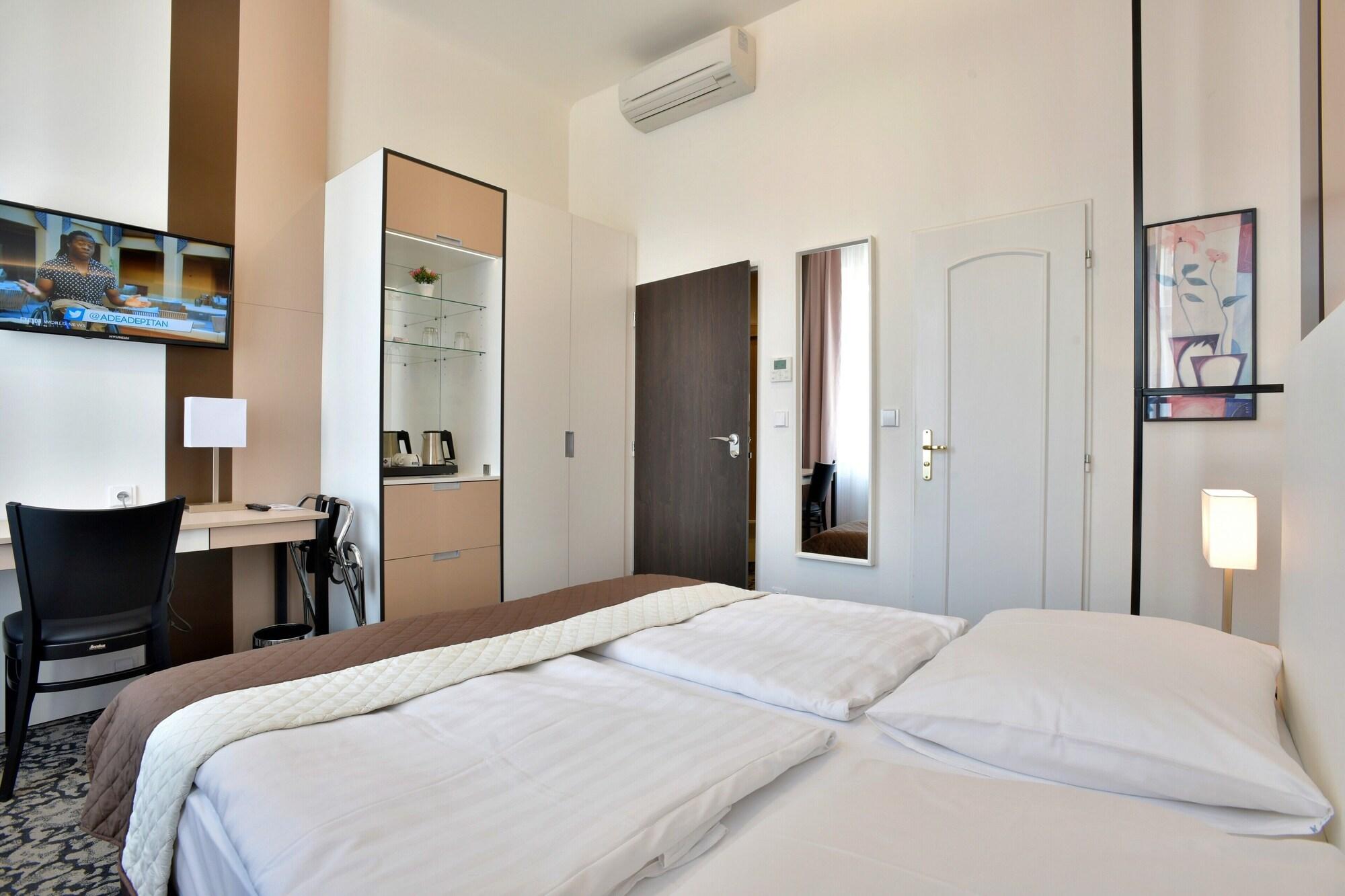 Machova Hotel Prága Kültér fotó