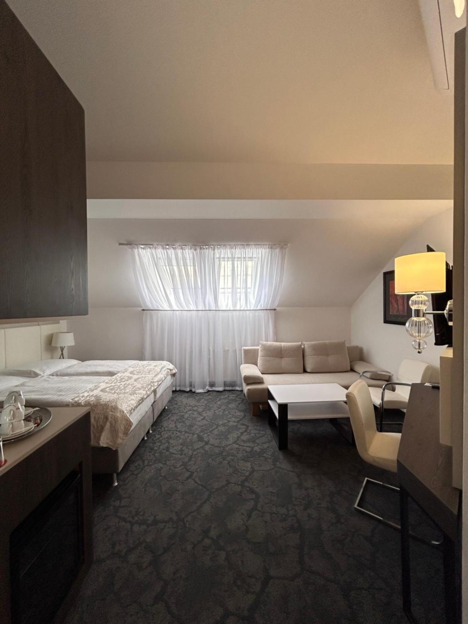 Machova Hotel Prága Kültér fotó