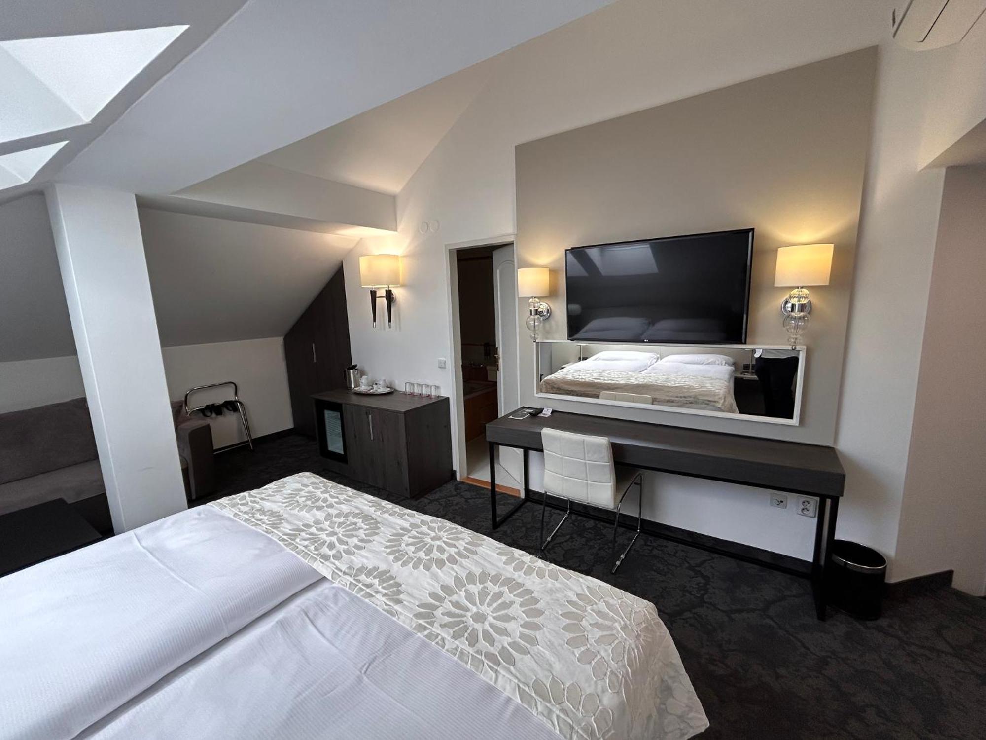 Machova Hotel Prága Kültér fotó