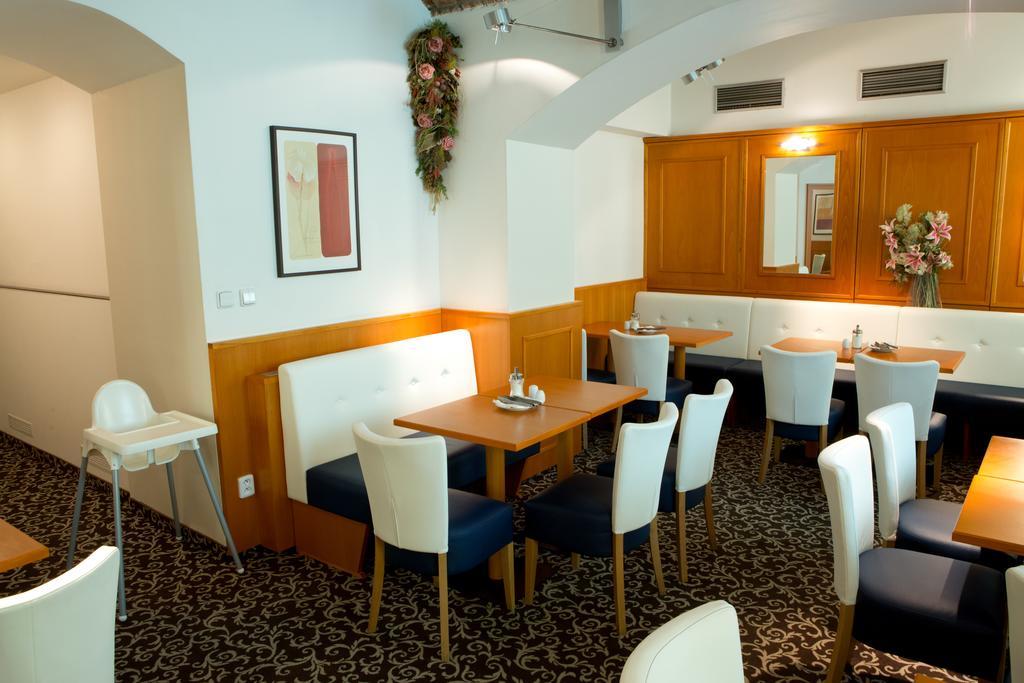 Machova Hotel Prága Kültér fotó