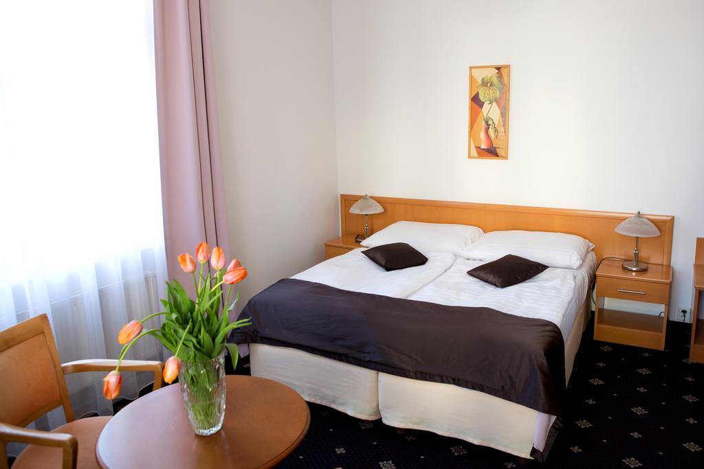 Machova Hotel Prága Kültér fotó