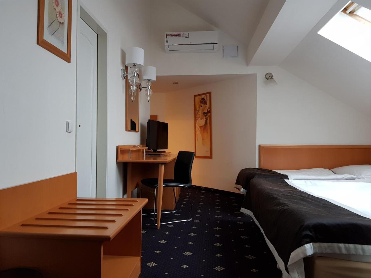 Machova Hotel Prága Kültér fotó